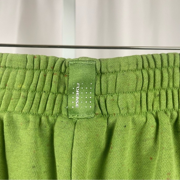 Nike Kids Small Elastic Waistband Sweatshorts Workout Gym Casual Retro Ball - Picture 7 of 10